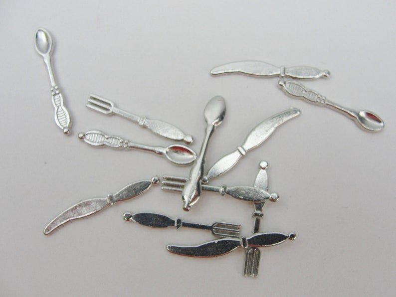 Spoon, Fork and Knife Set - Design