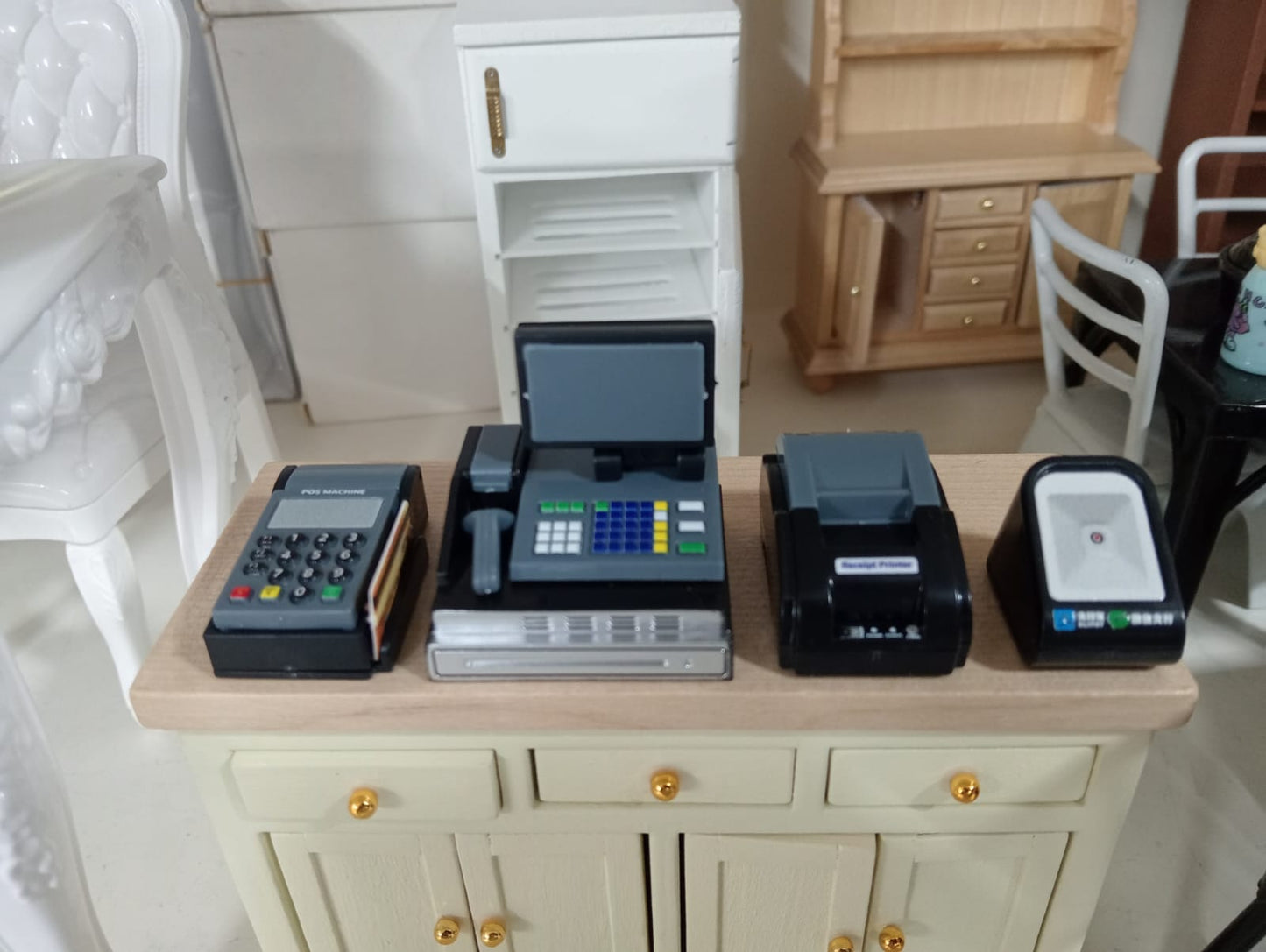 Cash register machine